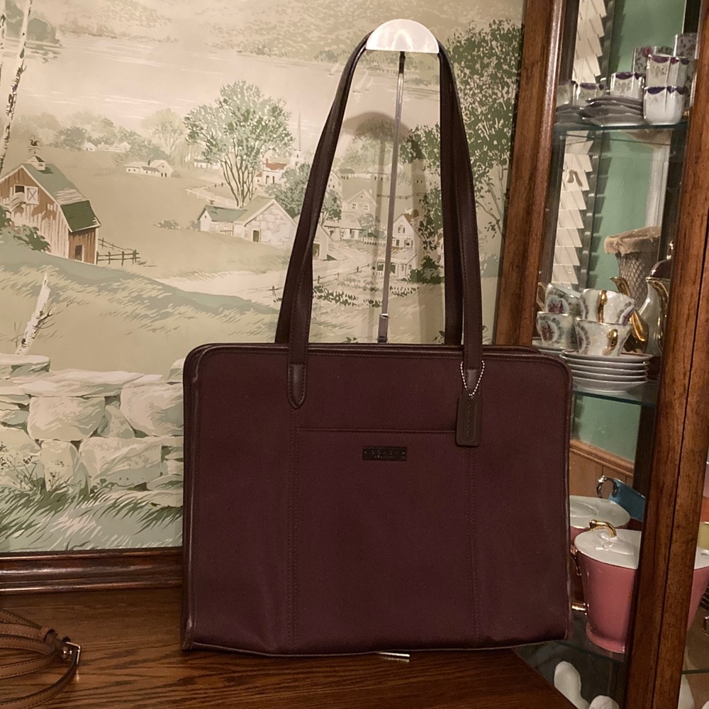 COACH EUC Vintage ‘98 Neo Collection Laptop Bag. Neoprene & Leather